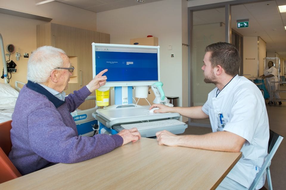 Zorg van Nu van Ministerie VWS geeft voorlichting • Tilburgers.nl • Zorg